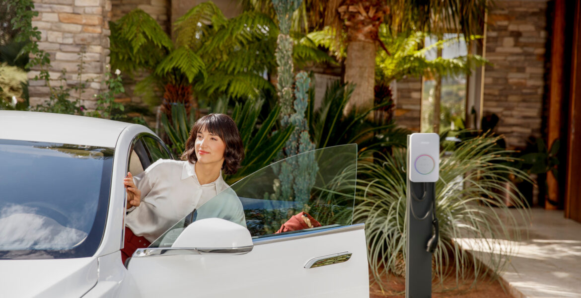 Turn Sunshine Into Savings: How Solar Homeowners Can Cut Living Costs With an EV