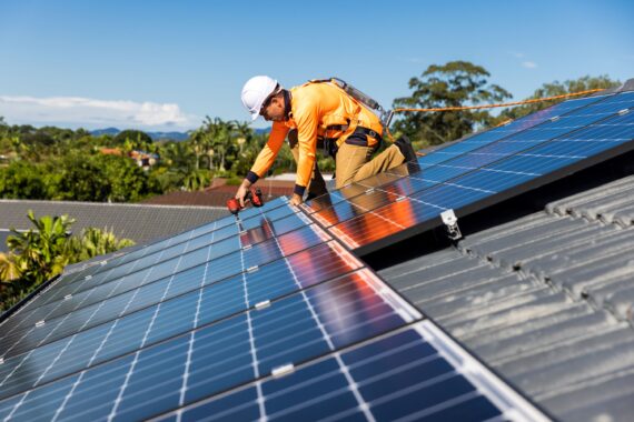 How does solar power work in Australia?
