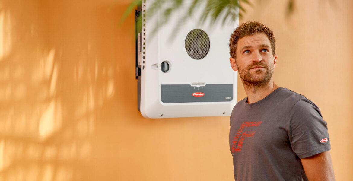 How long do solar inverters last? Lifespan, maintenance and what to expect