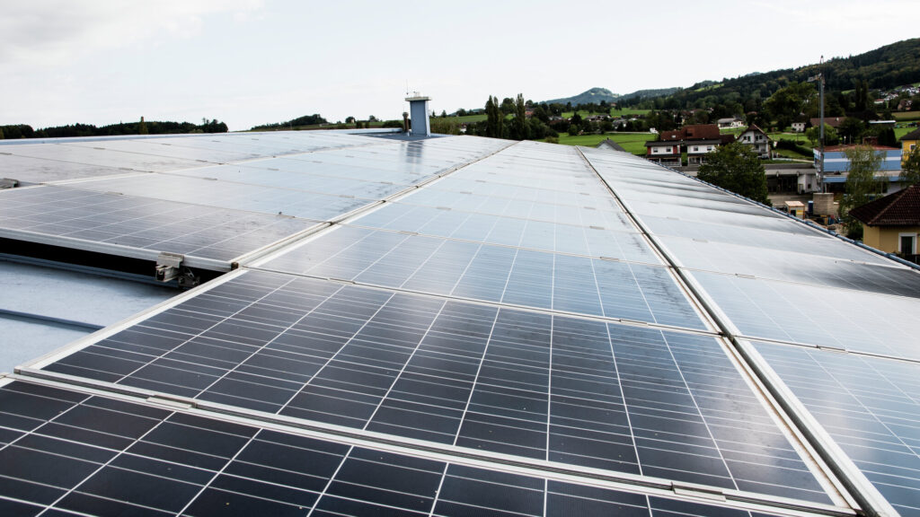 PV-Anlage optimal dimensioniert: Größe und Ausrichtung orientieren sich am betrieblichen Lastprofil.